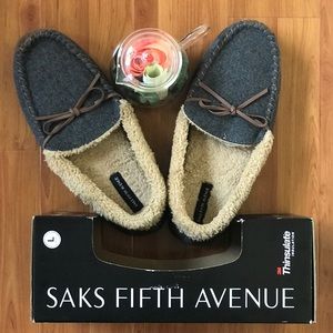 NEW never worn MEN comfortable slippers